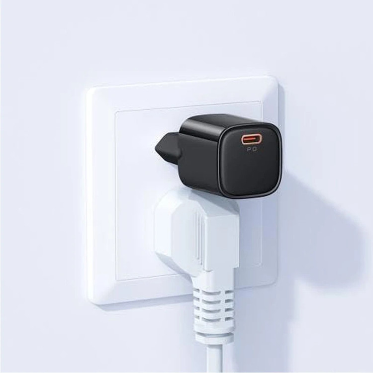 آداپتور شارژر گوشی 20 وات مک دو دو مدل ch-829– بدون کابل